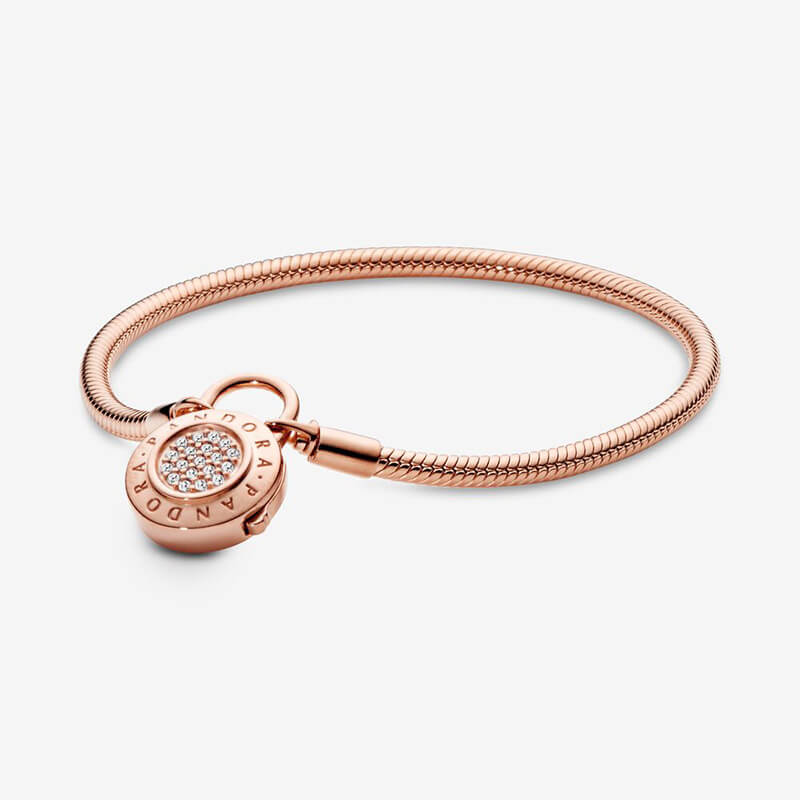 Sparkling-Crown-Charm-Bracelet-1